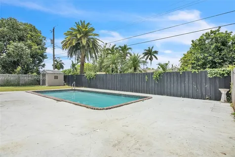 6133 NW 20th Street Margate FL 33063