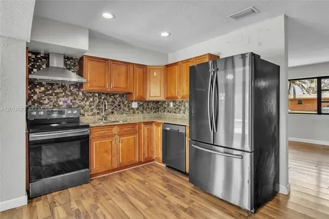 6133 NW 20th Street Margate FL 33063