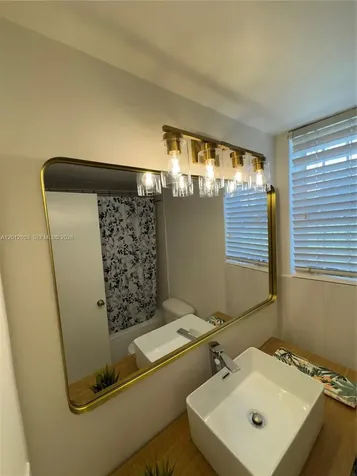1460 Ocean Drive Miami Beach FL 33139