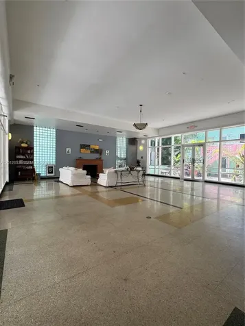 1460 Ocean Drive Miami Beach FL 33139