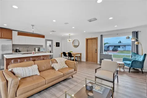 8610 NW 25th Street Sunrise FL 33322