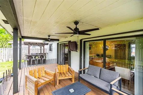 8610 NW 25th Street Sunrise FL 33322