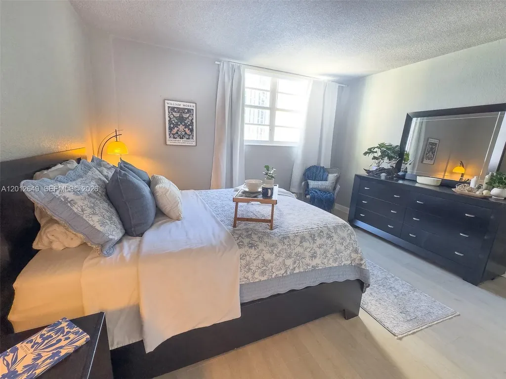 3901 S Ocean Drive Hollywood FL 33019