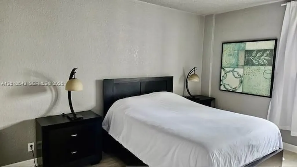 3901 S Ocean Drive Hollywood FL 33019
