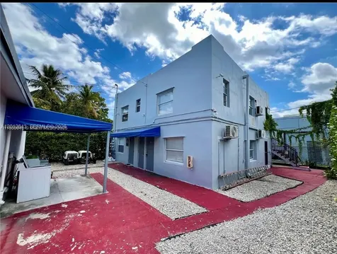 548 NW 30th Street Miami FL 33127