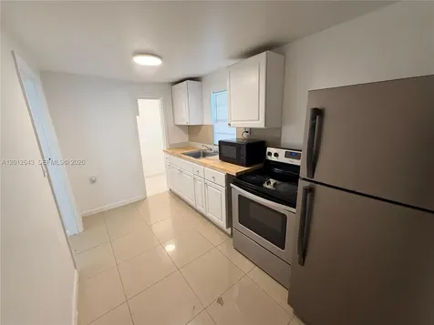 548 NW 30th Street Miami FL 33127