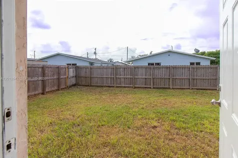 455 NW 14th Street Florida City FL 33034