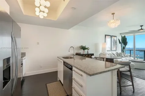 888 Biscayne Boulevard Miami FL 33132