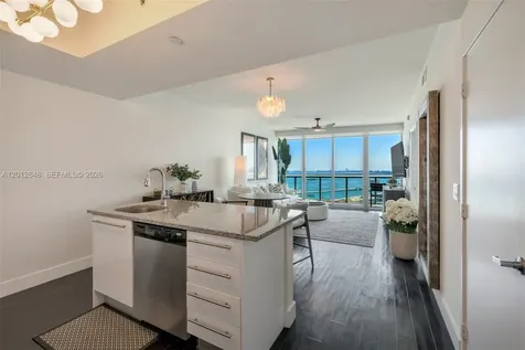 888 Biscayne Boulevard Miami FL 33132
