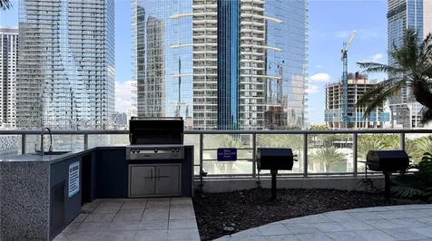 888 Biscayne Boulevard Miami FL 33132