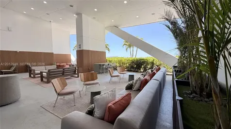 888 Biscayne Boulevard Miami FL 33132