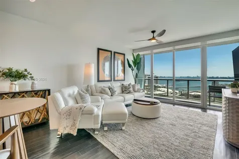 888 Biscayne Boulevard Miami FL 33132