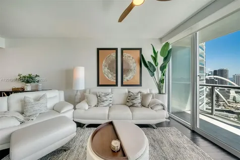 888 Biscayne Boulevard Miami FL 33132