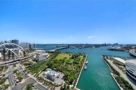 888 Biscayne Boulevard Miami FL 33132