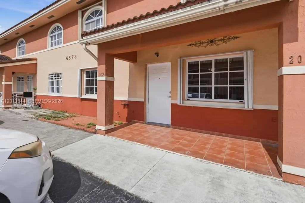 6873 W 36th Avenue Hialeah FL 33018
