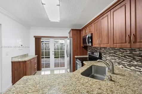 6873 W 36th Avenue Hialeah FL 33018
