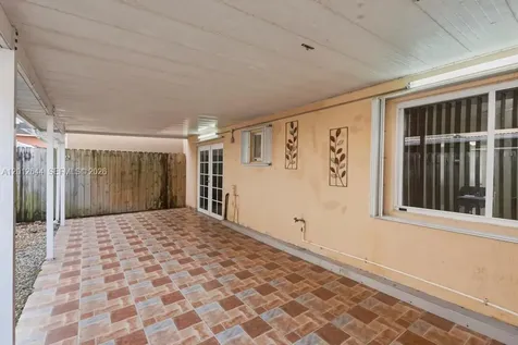 6873 W 36th Avenue Hialeah FL 33018