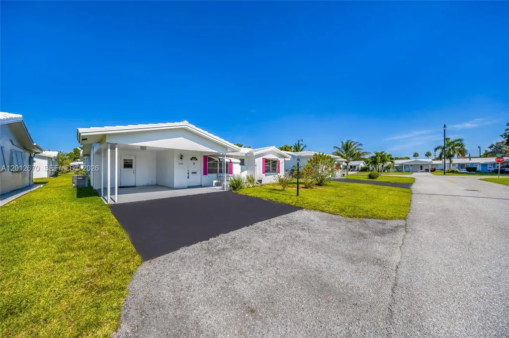 2520 NW 2nd Drive Pompano Beach FL 33064