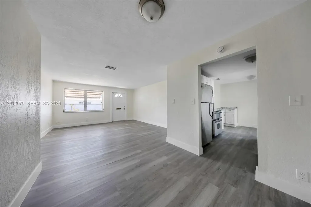 2520 NW 2nd Drive Pompano Beach FL 33064