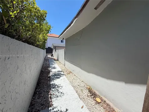 13720 SW 32nd Street Miami FL 33175
