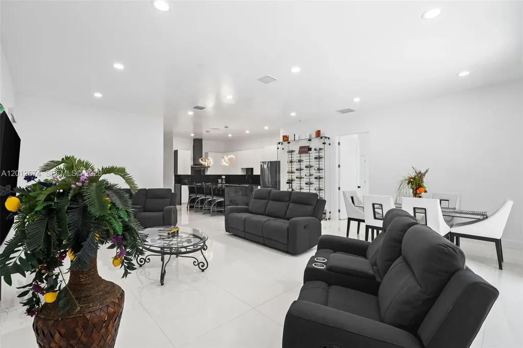 2962 NW 10th Court Fort Lauderdale FL 33311