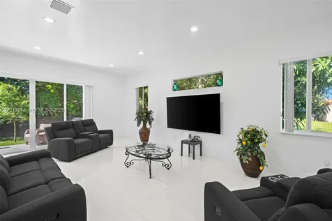 2962 NW 10th Court Fort Lauderdale FL 33311