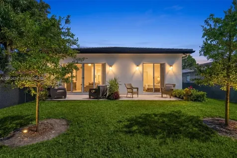 2962 NW 10th Court Fort Lauderdale FL 33311