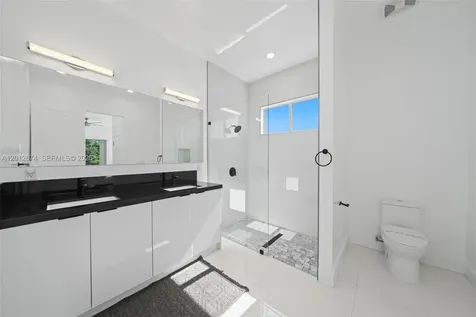 2962 NW 10th Court Fort Lauderdale FL 33311
