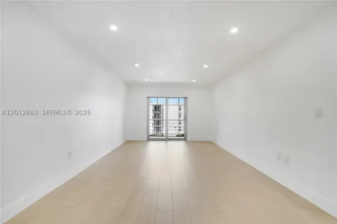 4670 W 13th Lane Hialeah FL 33012