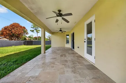 1922 SE Camilo Street Port St. Lucie FL 34952