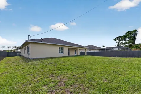1922 SE Camilo Street Port St. Lucie FL 34952