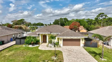 1922 SE Camilo Street Port St. Lucie FL 34952