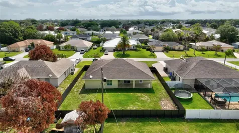 1922 SE Camilo Street Port St. Lucie FL 34952