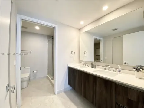 488 NE 18th Street Miami FL 33132