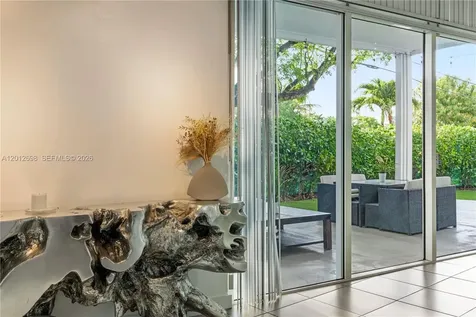 1898 SW 17th Street Miami FL 33145