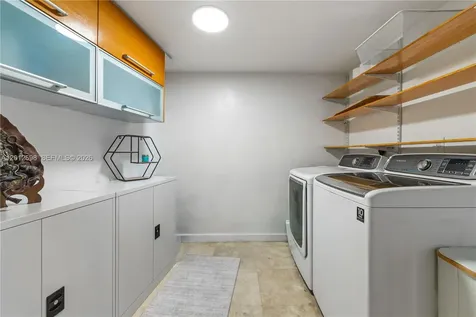1898 SW 17th Street Miami FL 33145