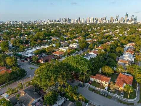 1898 SW 17th Street Miami FL 33145