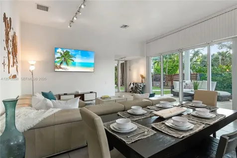 1898 SW 17th Street Miami FL 33145