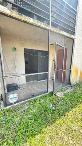 901 NE 209th Terrace Miami FL 33179