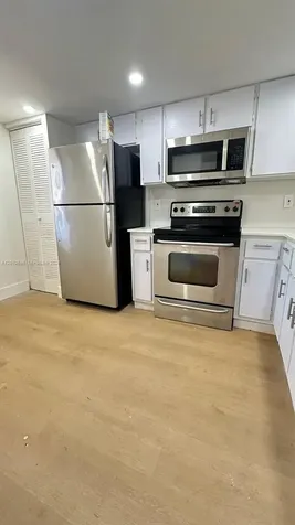 901 NE 209th Terrace Miami FL 33179