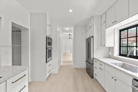 1426 Robbia Avenue Coral Gables FL 33146