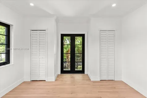 1426 Robbia Avenue Coral Gables FL 33146