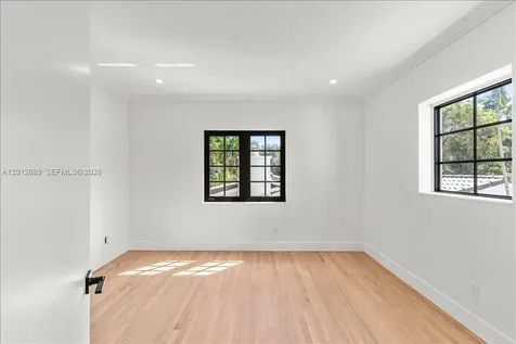 1426 Robbia Avenue Coral Gables FL 33146