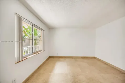 7757 SW 86th Street Miami FL 33143