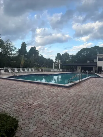 7757 SW 86th Street Miami FL 33143