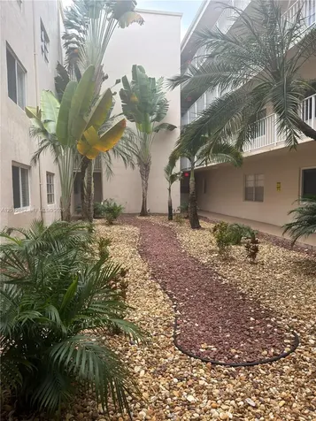 7757 SW 86th Street Miami FL 33143