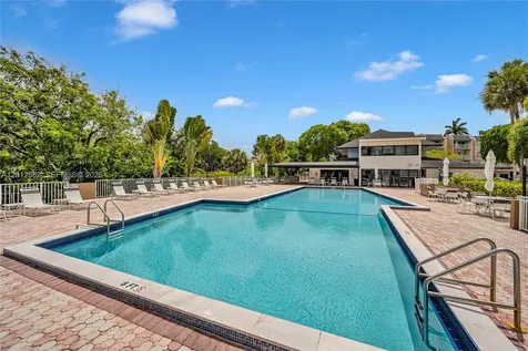 7757 SW 86th Street Miami FL 33143