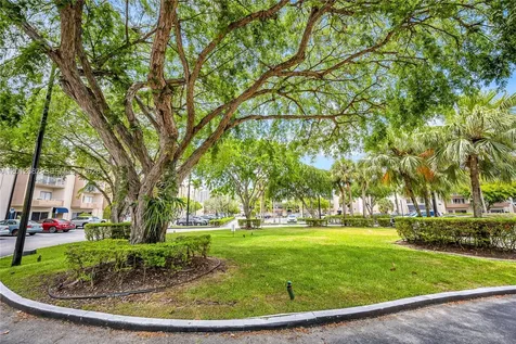 7757 SW 86th Street Miami FL 33143