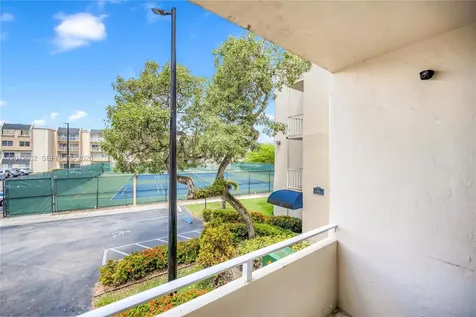 7757 SW 86th Street Miami FL 33143