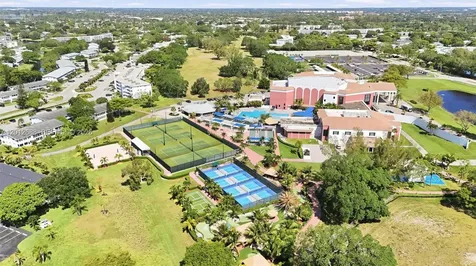 4012 Newport G Deerfield Beach FL 33442